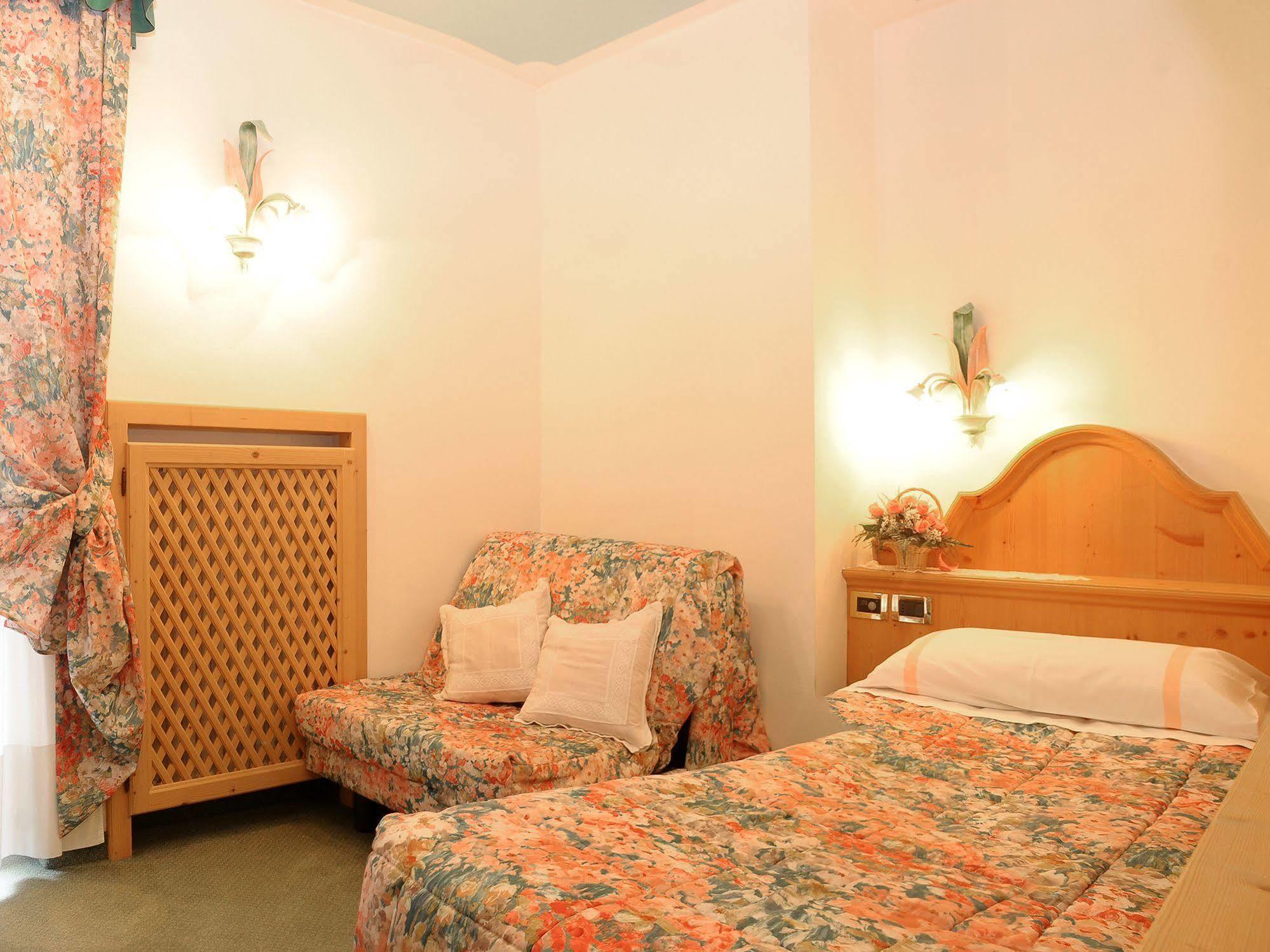 Hotel Barance อัลเลเก ภายนอก รูปภาพ